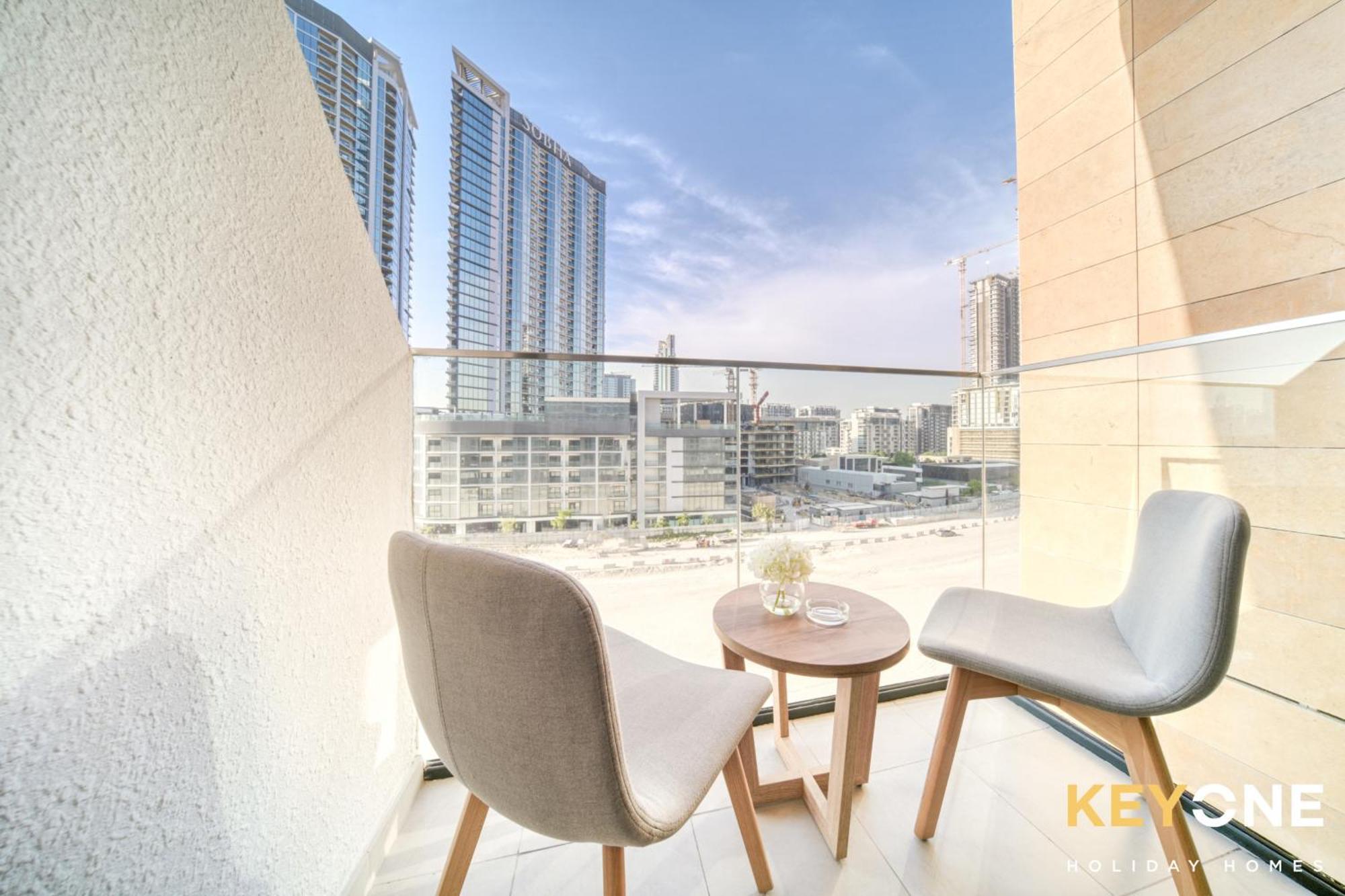 Riviera Radiant 2 *